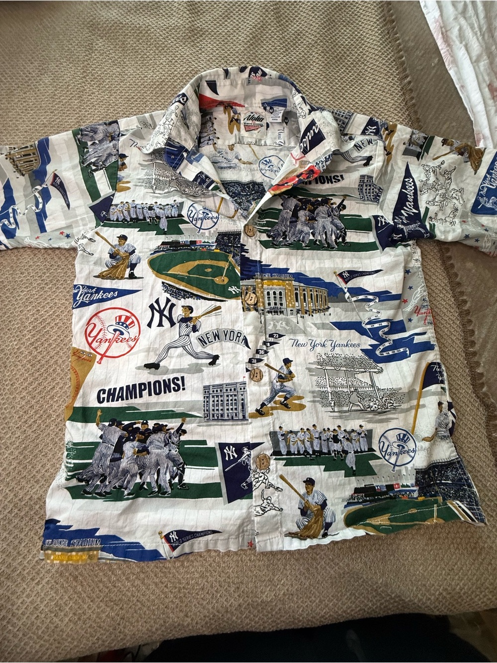 Reyn Spooner New York Yankees MLB Aloha Shirt – Youth Large